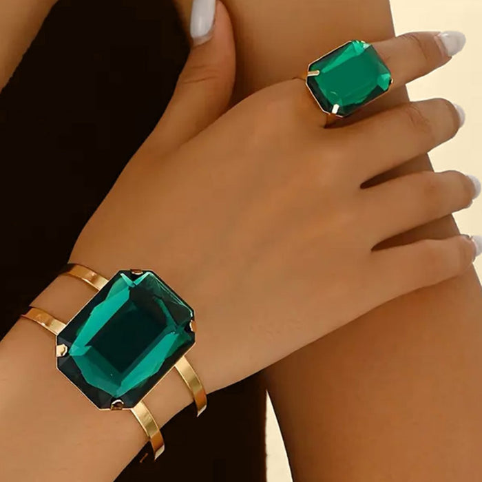 B991 - Emerald Gemstone Bracelet