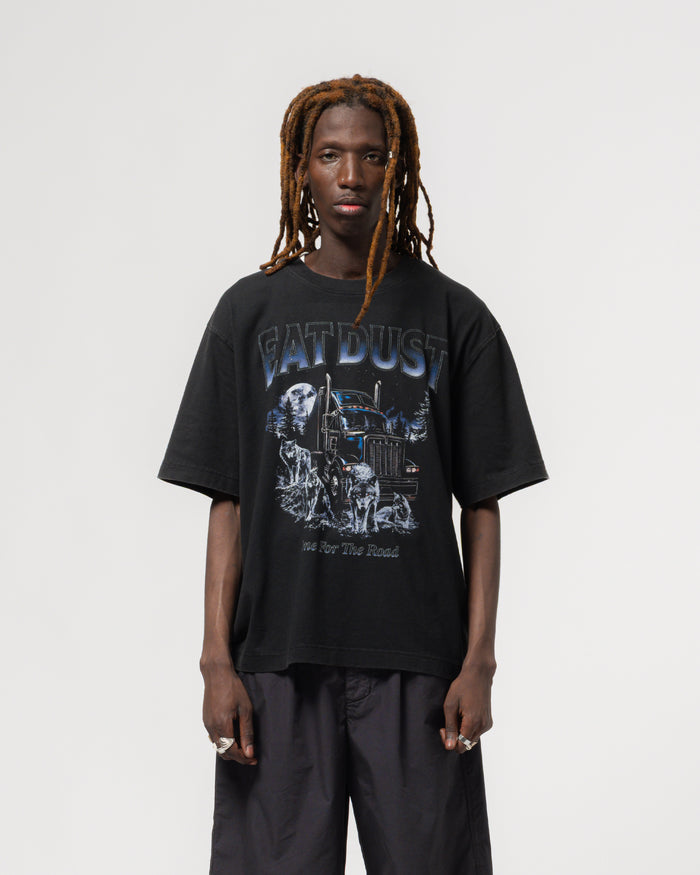 Wolves Tee Open End Black