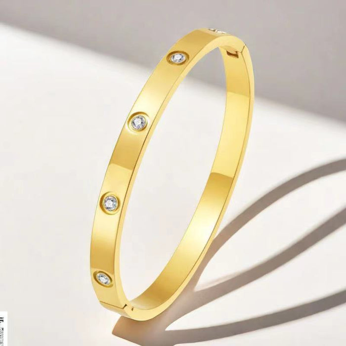 B947 - Exquisite Gold Fashion Bracelet