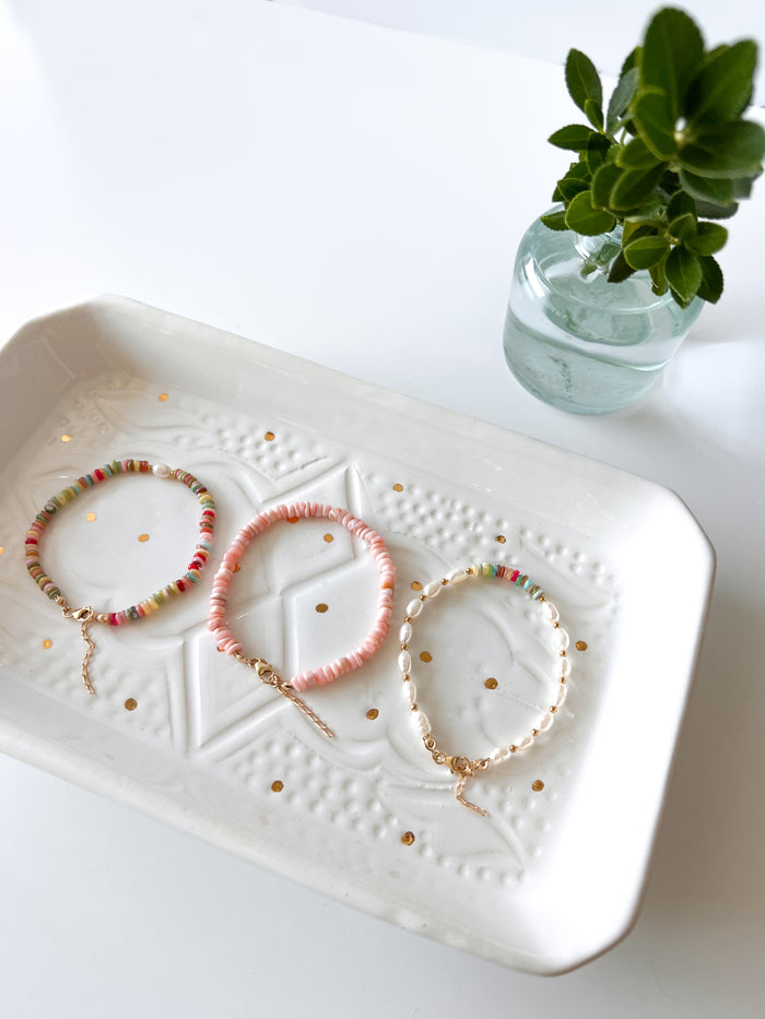 Bright Shell Heishi Bead & Pearl Bracelet