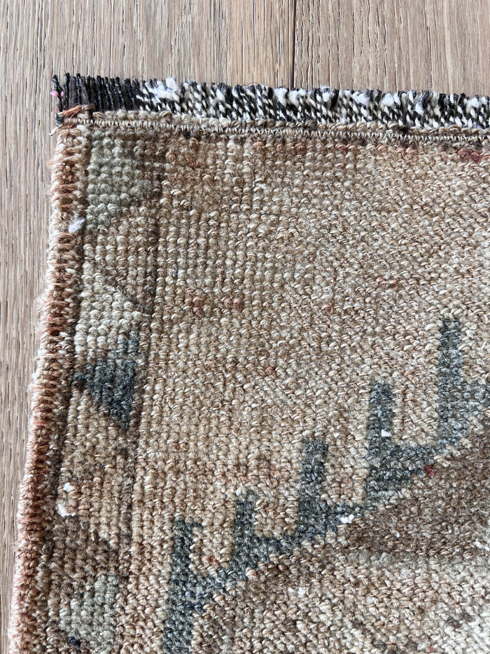Chief Vintage Oushak Rug