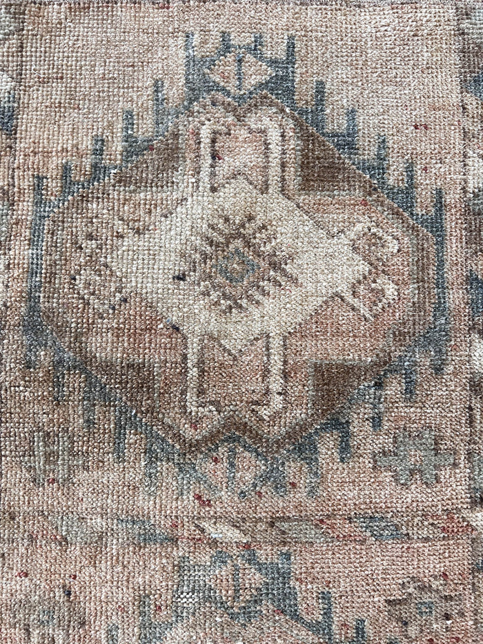 Chief Vintage Oushak Rug
