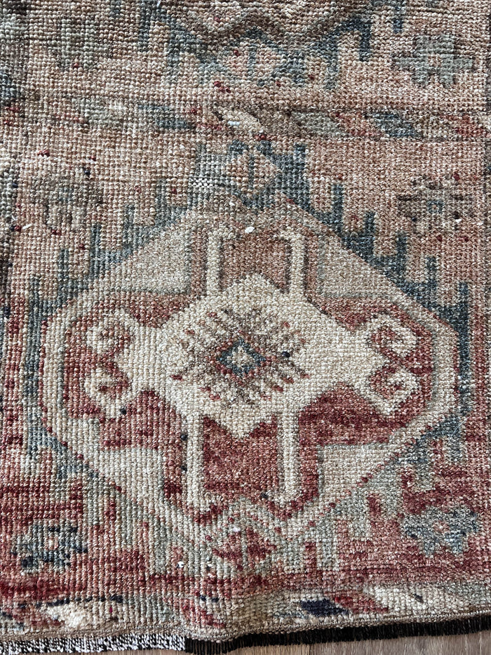 Chief Vintage Oushak Rug