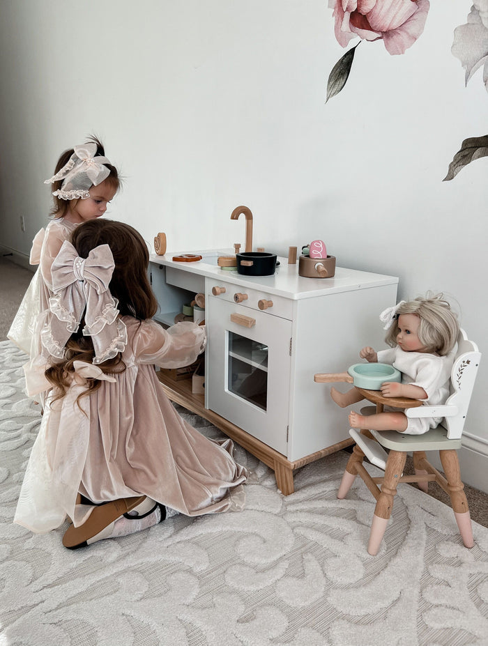 Helena Velour Hair Bow - Petite Maison Kids