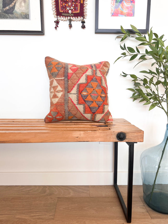 Kink Kilim Pillow (16x16)