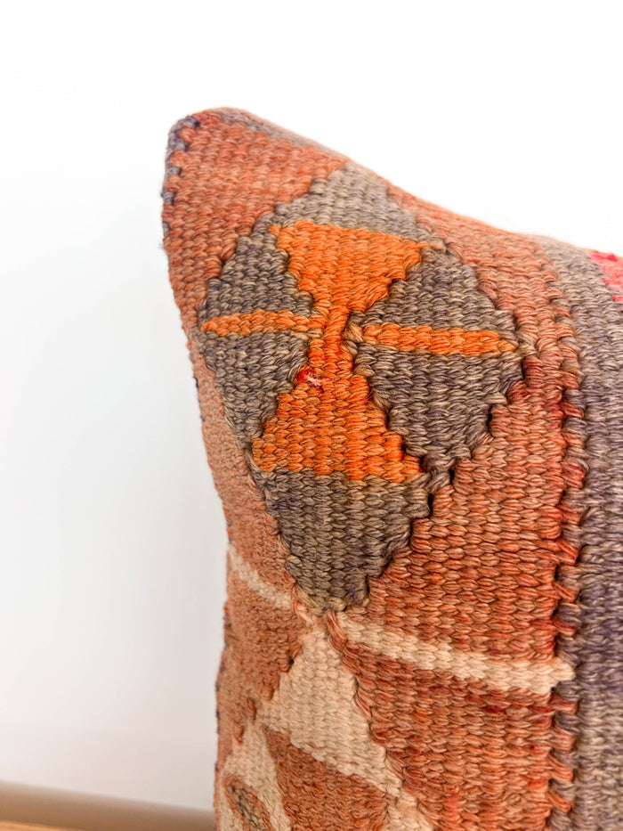 Kink Kilim Pillow (16x16)