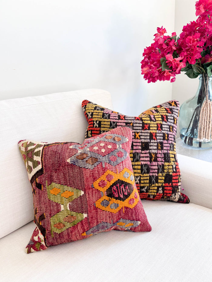 Lyle Kilim Pillow (16x16)