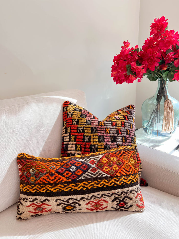 Talon Lumbar Kilim Pillow (10x20)